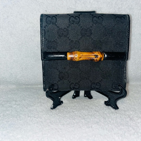 Gucci GG Canvas Bamboo accent Wallet - Picture 5 of 11